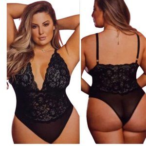Plus Size Erotic Lingerie by Exposed: Risque Business Snap Crotch Teddy